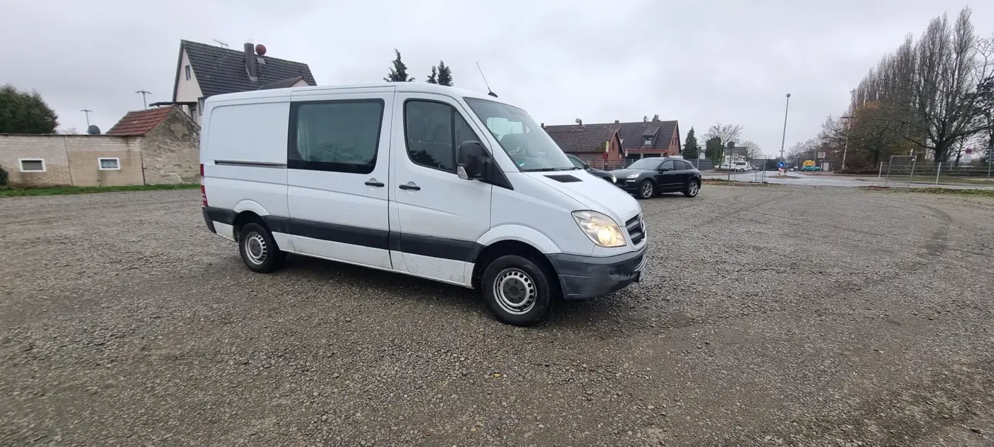 Firmentransporter von JK-Gebäudemanagement